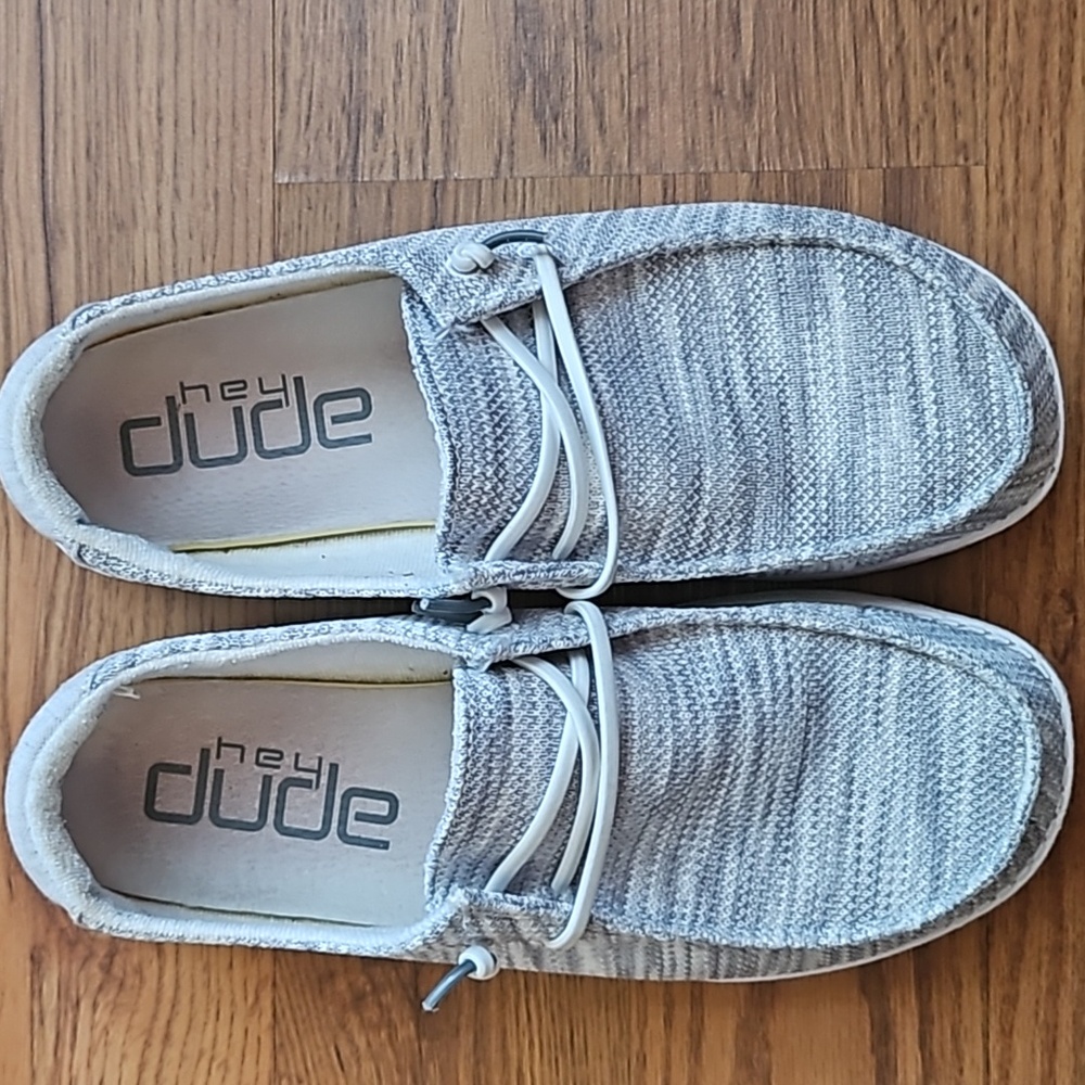 Hey dude womens size 9
